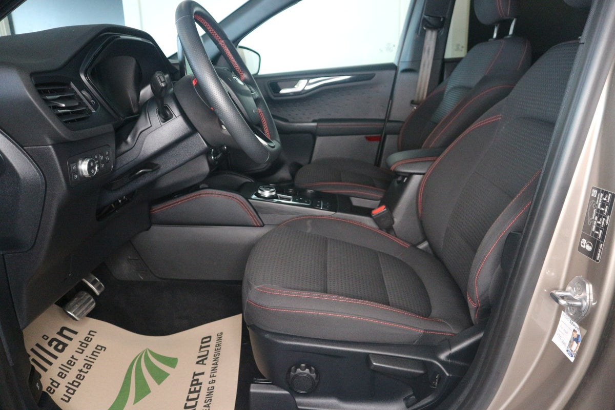 Ford Kuga PHEV ST-Line CVT