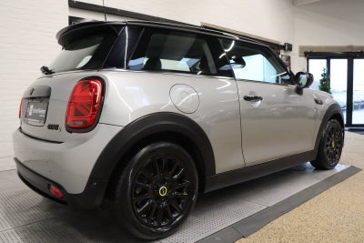 MINI Cooper SE Classic Trim