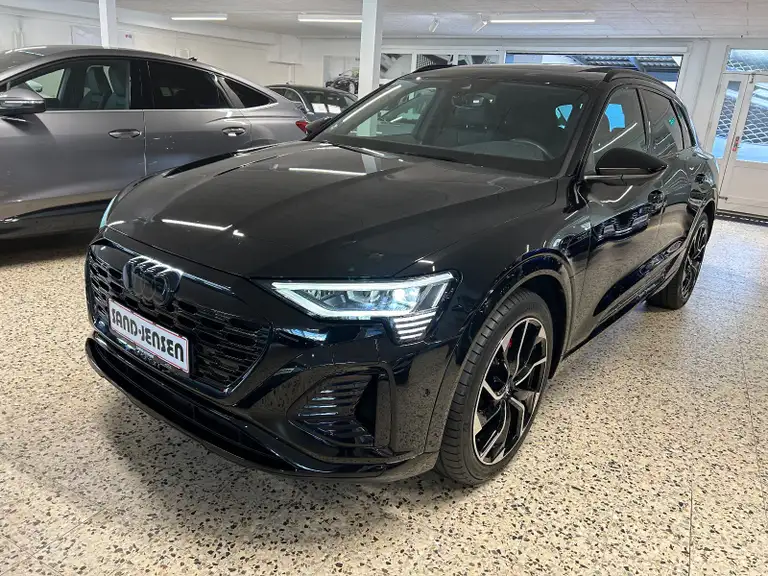 Audi Q8 e-tron S-line quattro