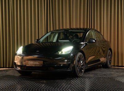 Tesla Model 3  Performance AWD