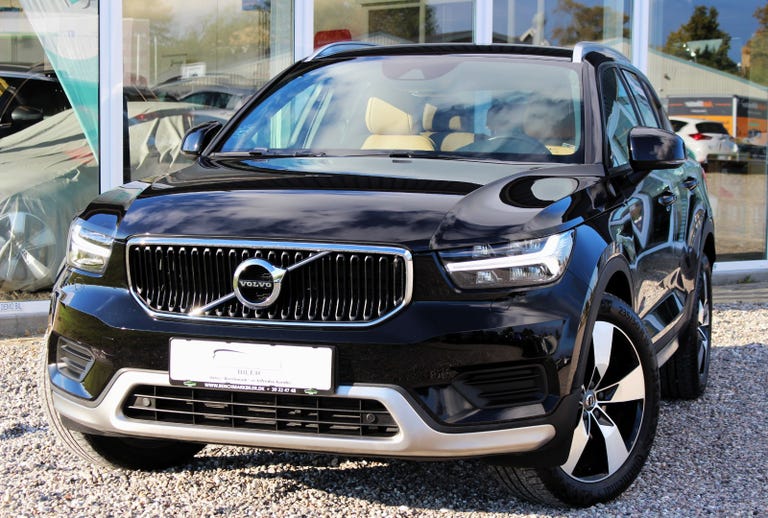 Volvo XC40 D4 190 Momentum aut. AWD