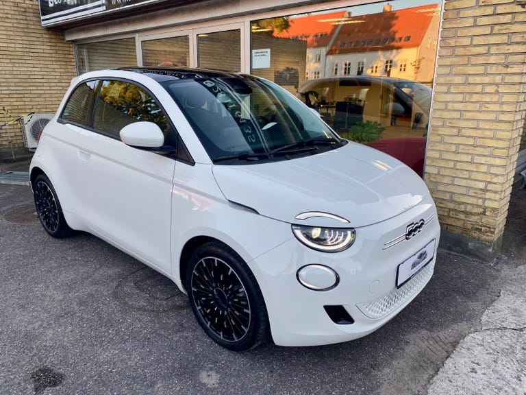 Fiat 500e Icon Sky