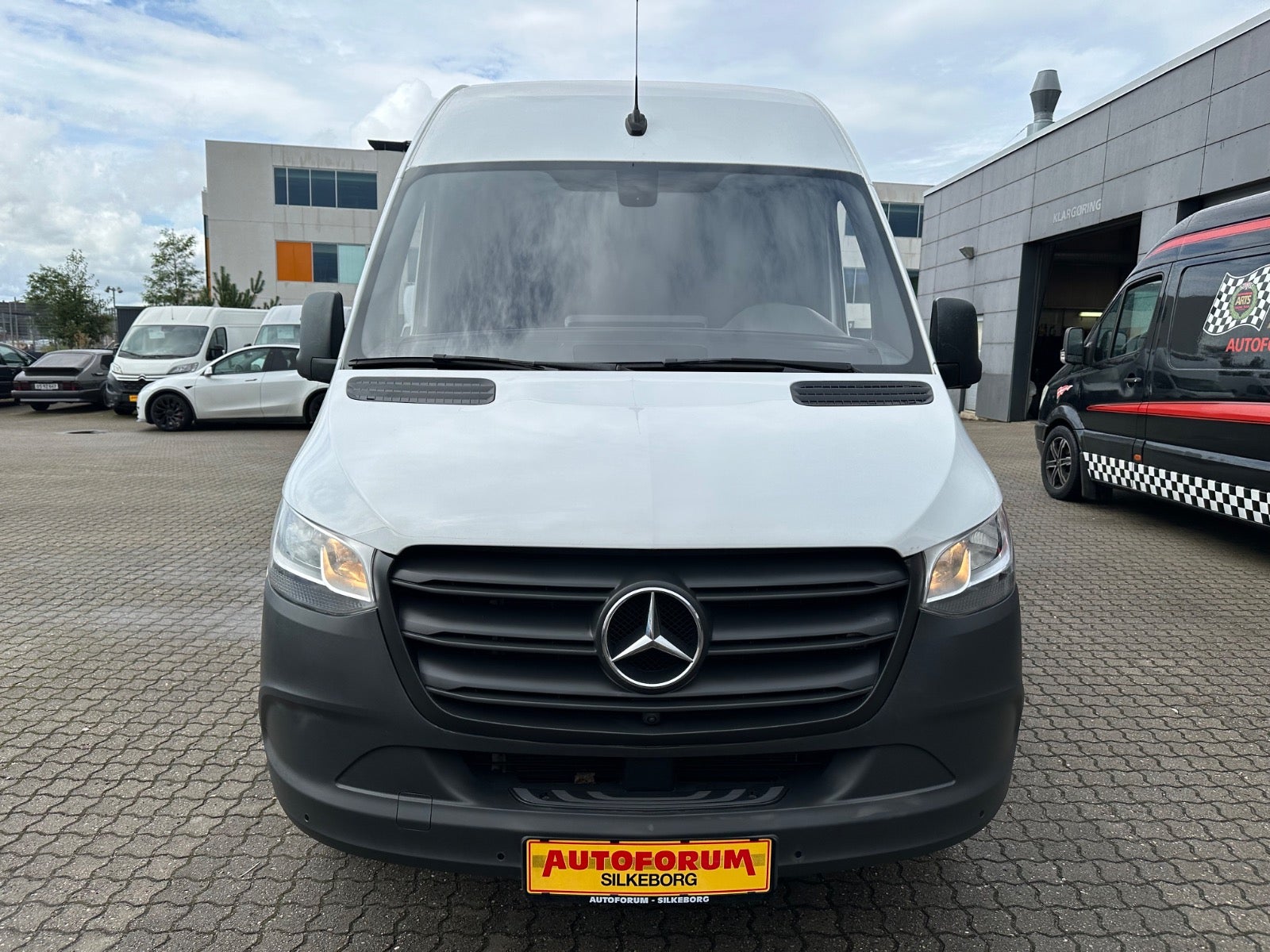 Mercedes Sprinter 317 CDi A4 Kassevogn aut. RWD