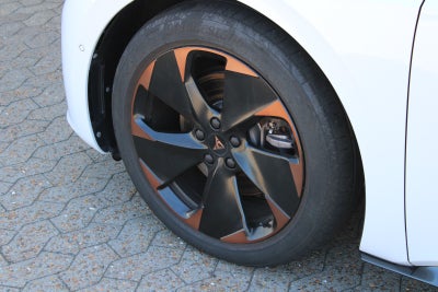 Cupra Born Dinamica Pack High