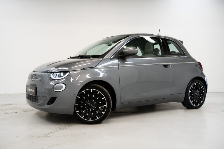 Fiat 500e la Prima