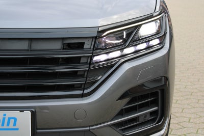 VW Touareg TDi 286 R-line aut. 4Motion Van