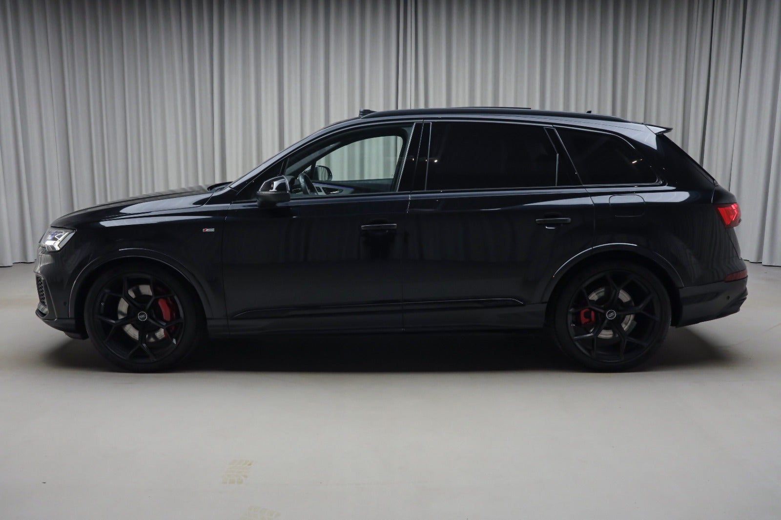 Audi Q7 (5/8)