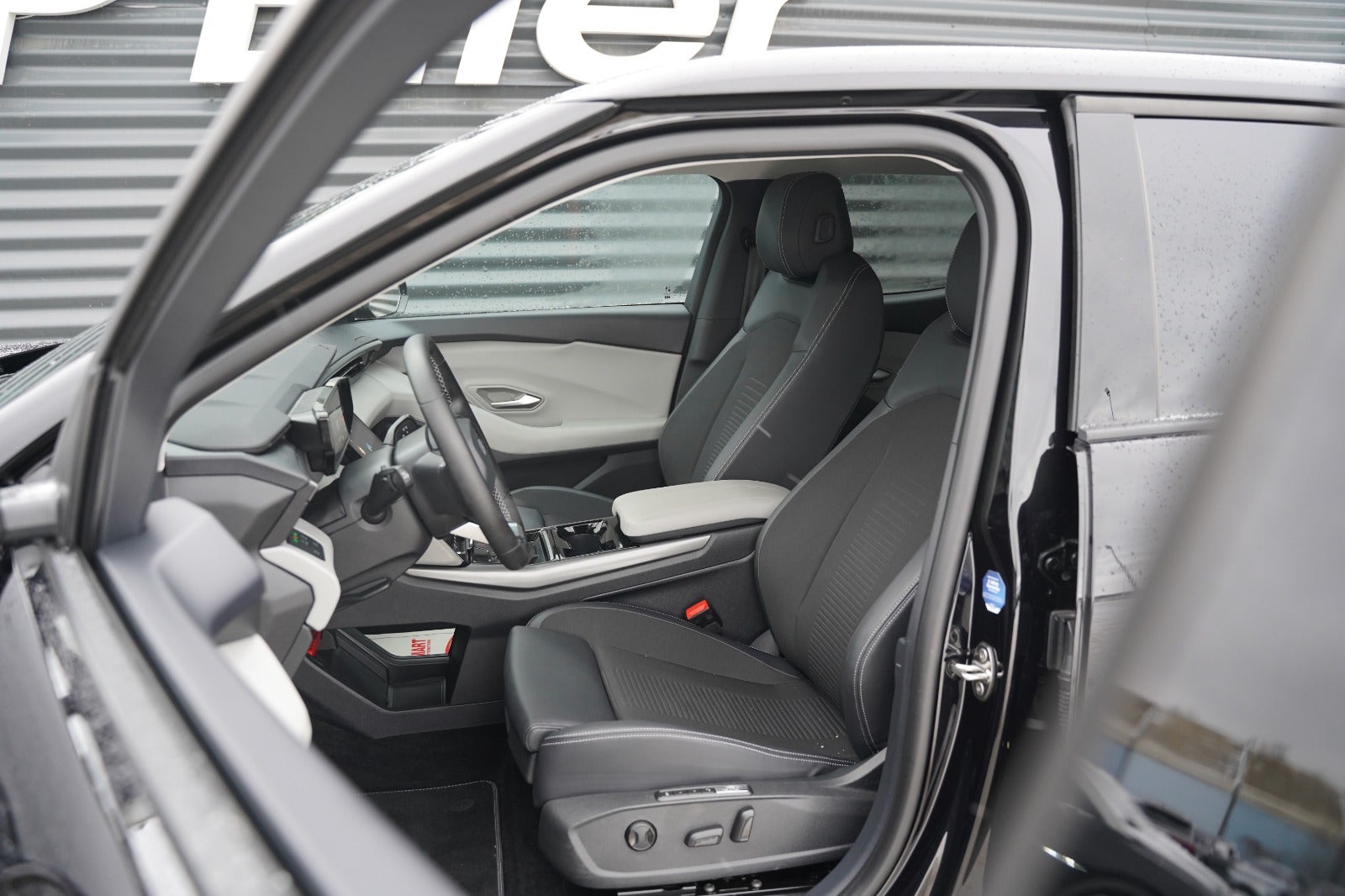 Billede af Ford Explorer 77 Select Extended Range