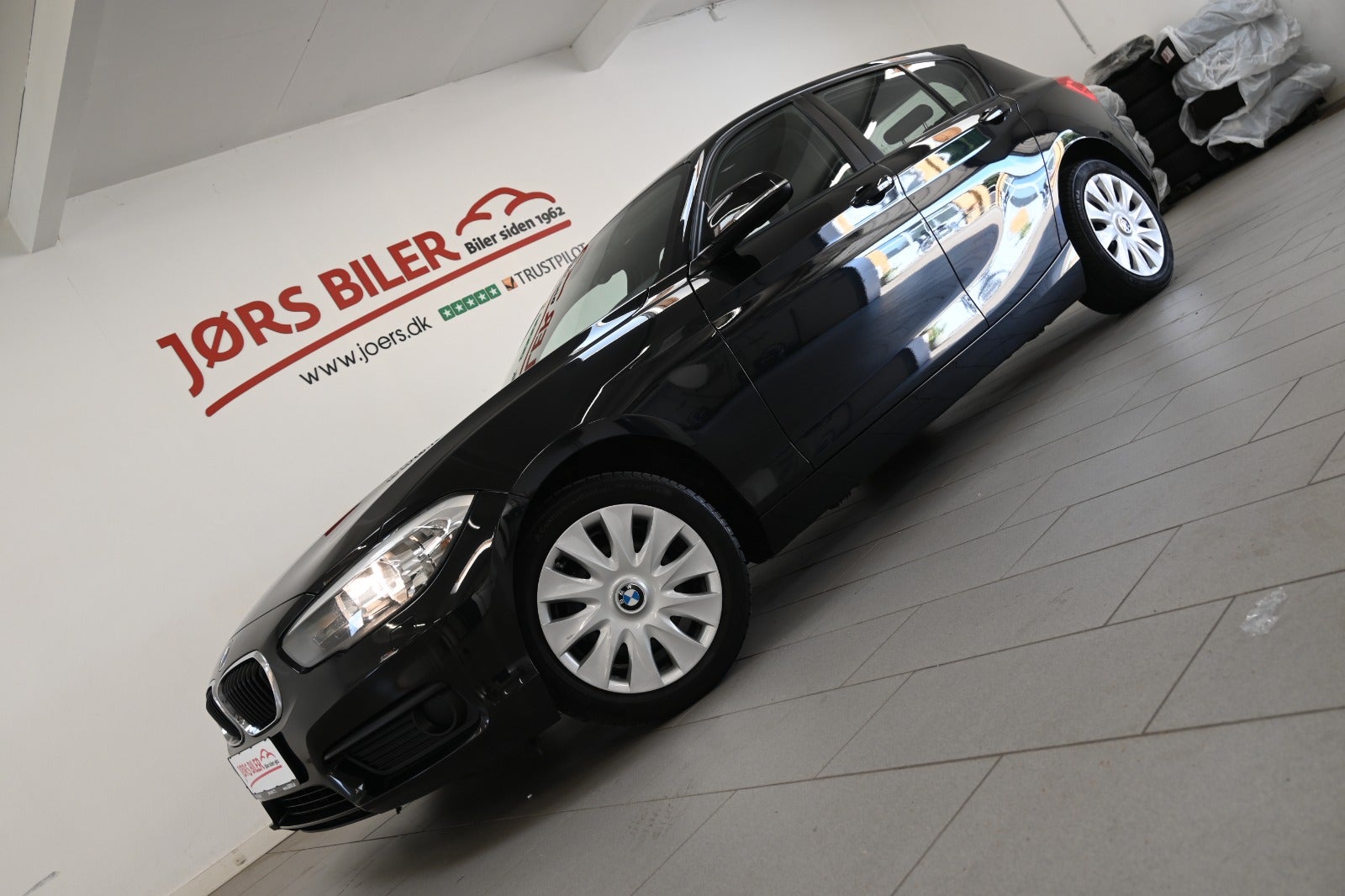 BMW 118i Connected aut.