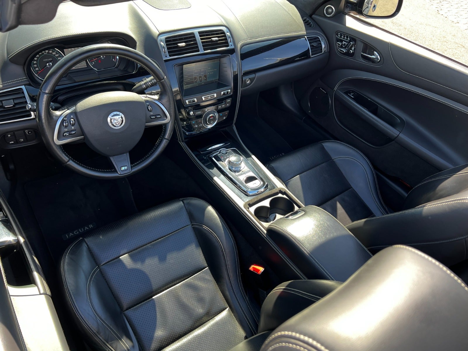 Billede af Jaguar XKR 5,0 S/C Convertible aut.