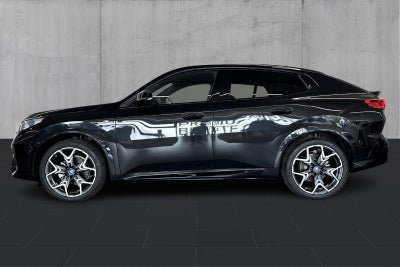 BMW iX2 eDrive20 M-Sport - 1