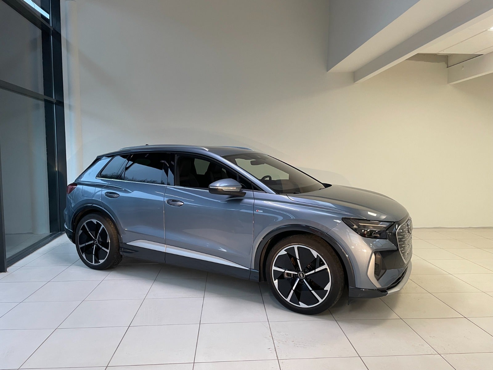 Audi Q4 e-tron 2021