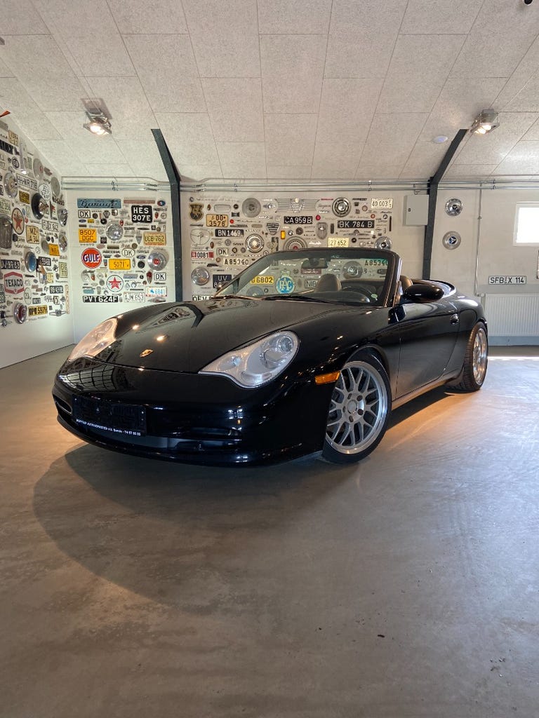 Porsche 911 Carrera Cabriolet