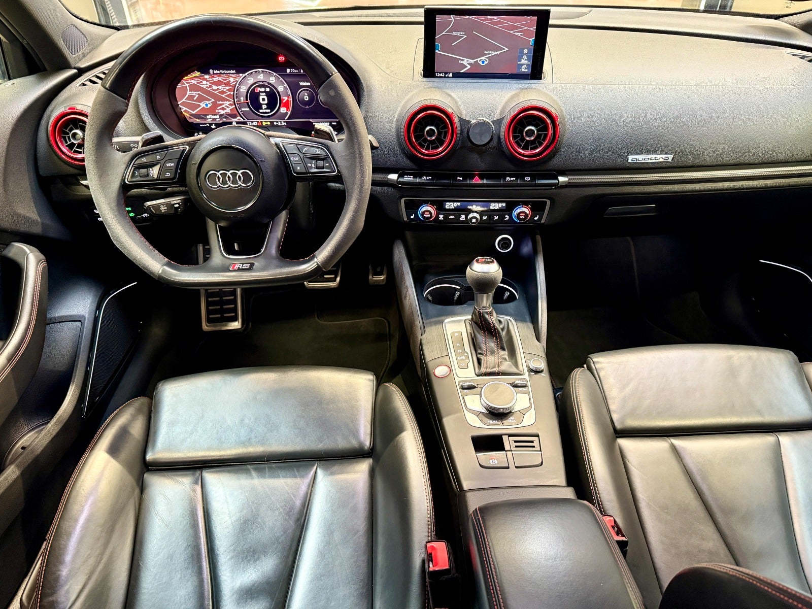 Billede af Audi RS3 2,5 TFSi Sportback quattro S-tr.