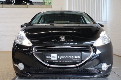 Peugeot 208 VTi Allure Sky