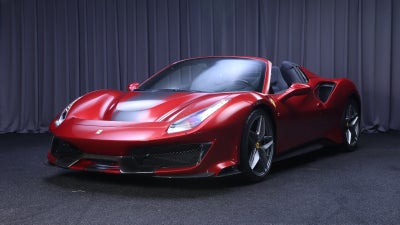 Ferrari 488 Pista Spider 3,9 DCT 2d