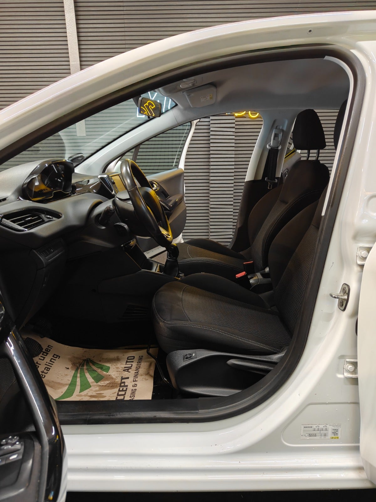 Billede af Peugeot 208 1,6 BlueHDi 100 Active
