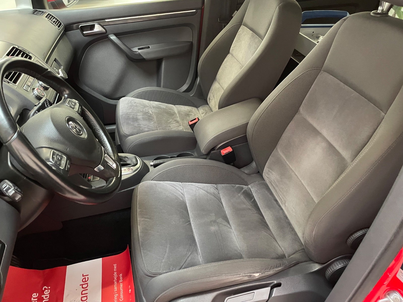 Billede af VW Touran 2,0 TDi 140 Highline DSG BMT Van