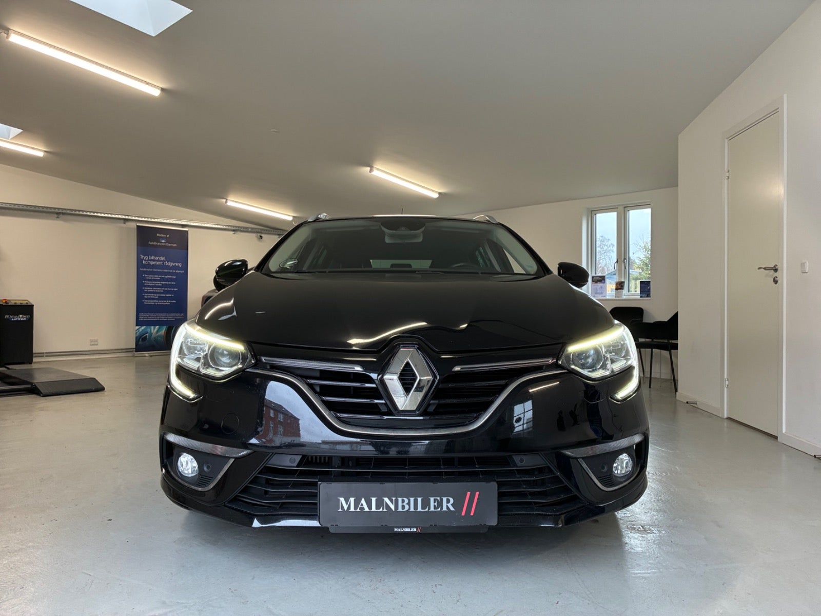 Billede af Renault Megane IV 1,2 TCe 130 Zen Sport Tourer