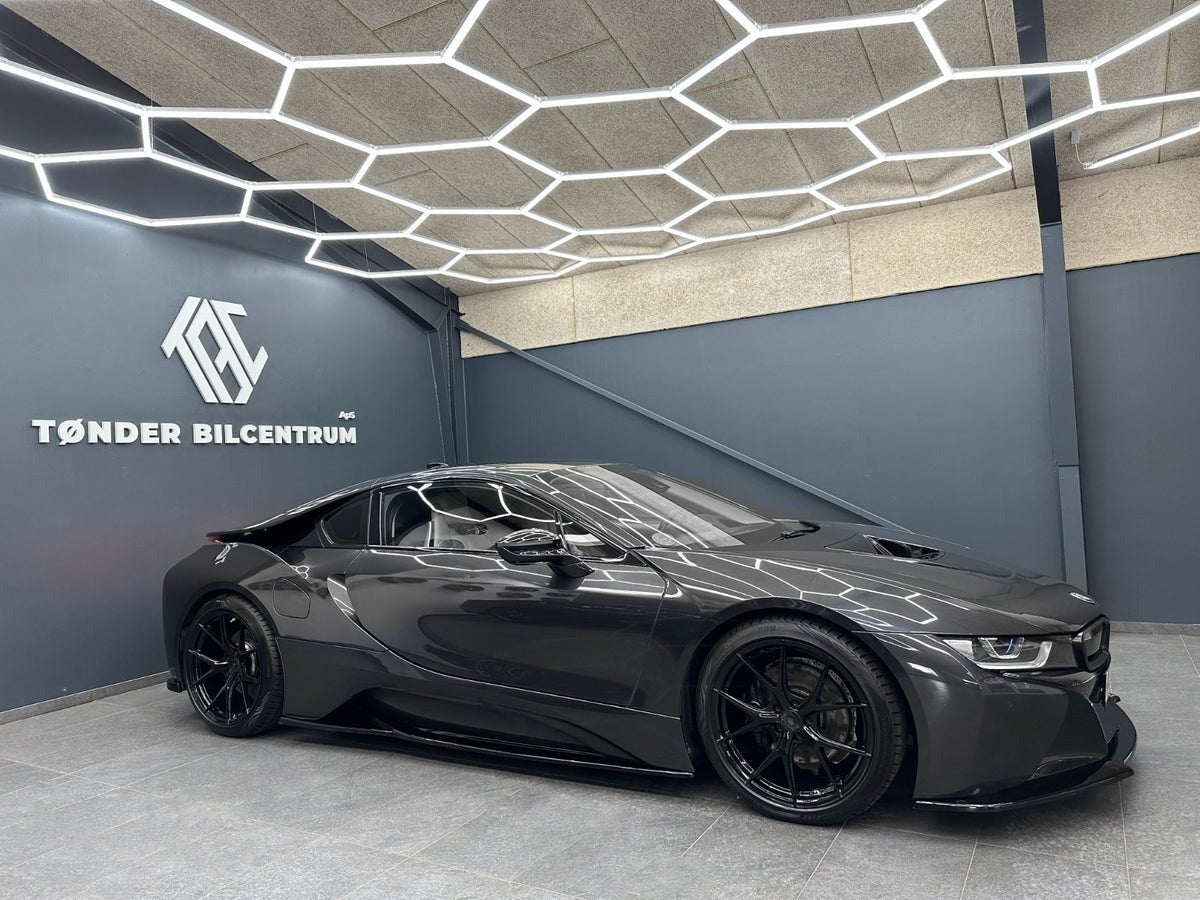 BMW i8 2016