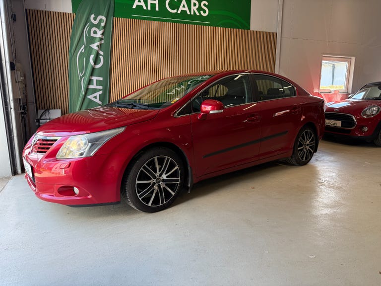 Toyota Avensis VVT-i T1