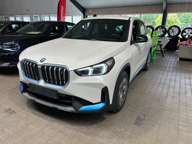 BMW iX1 xDrive30