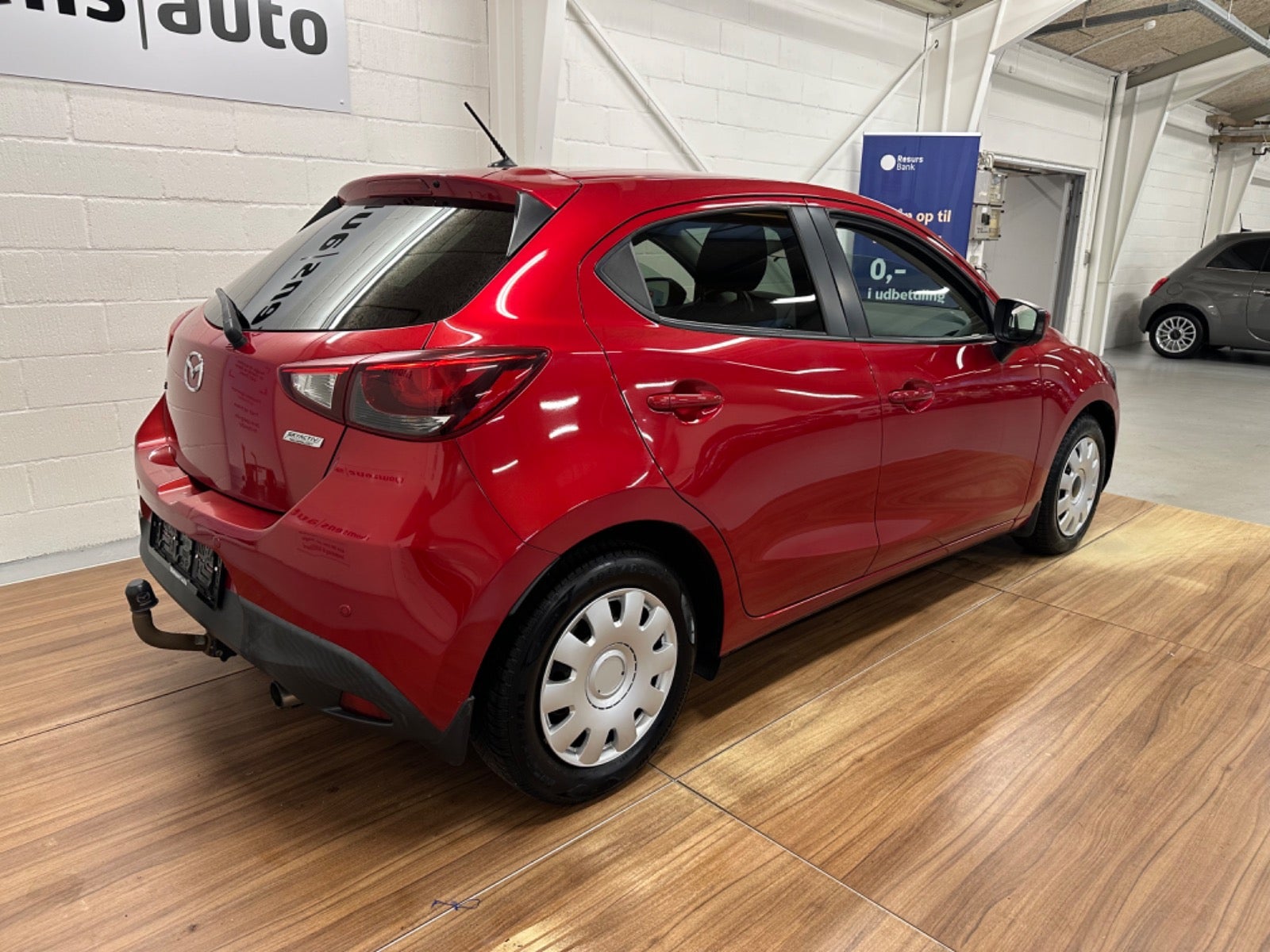 Mazda 2 2015