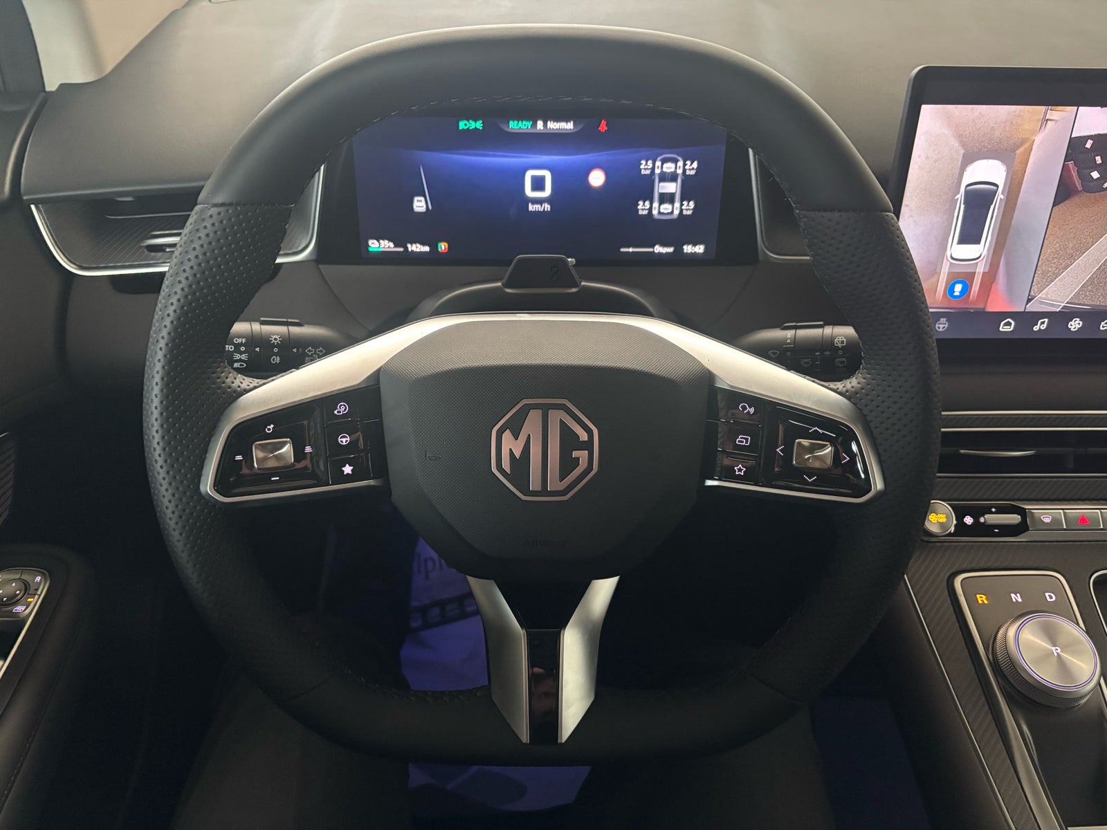 MG MGS6 Luxury Performance AWD