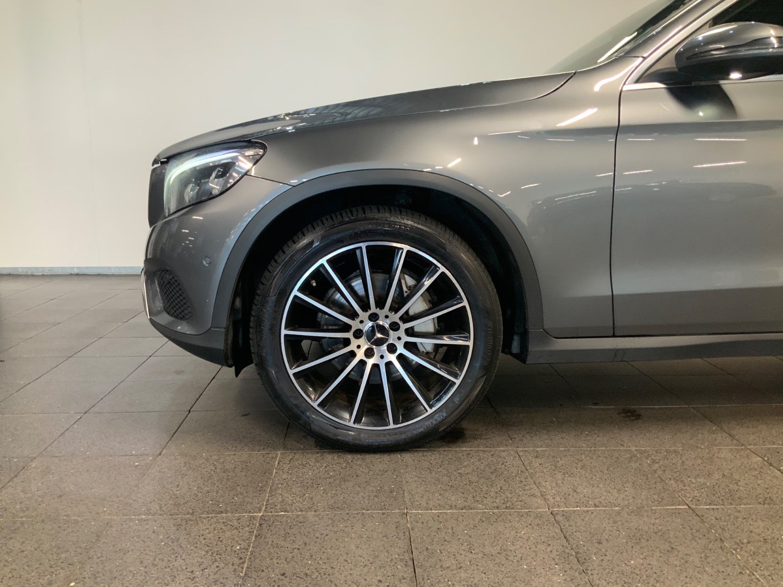 Mercedes-Benz GLC 220 d (4/8)