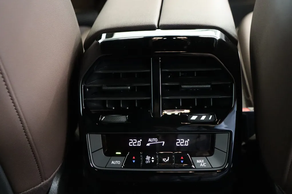 BMW iX xDrive40 Sport Line