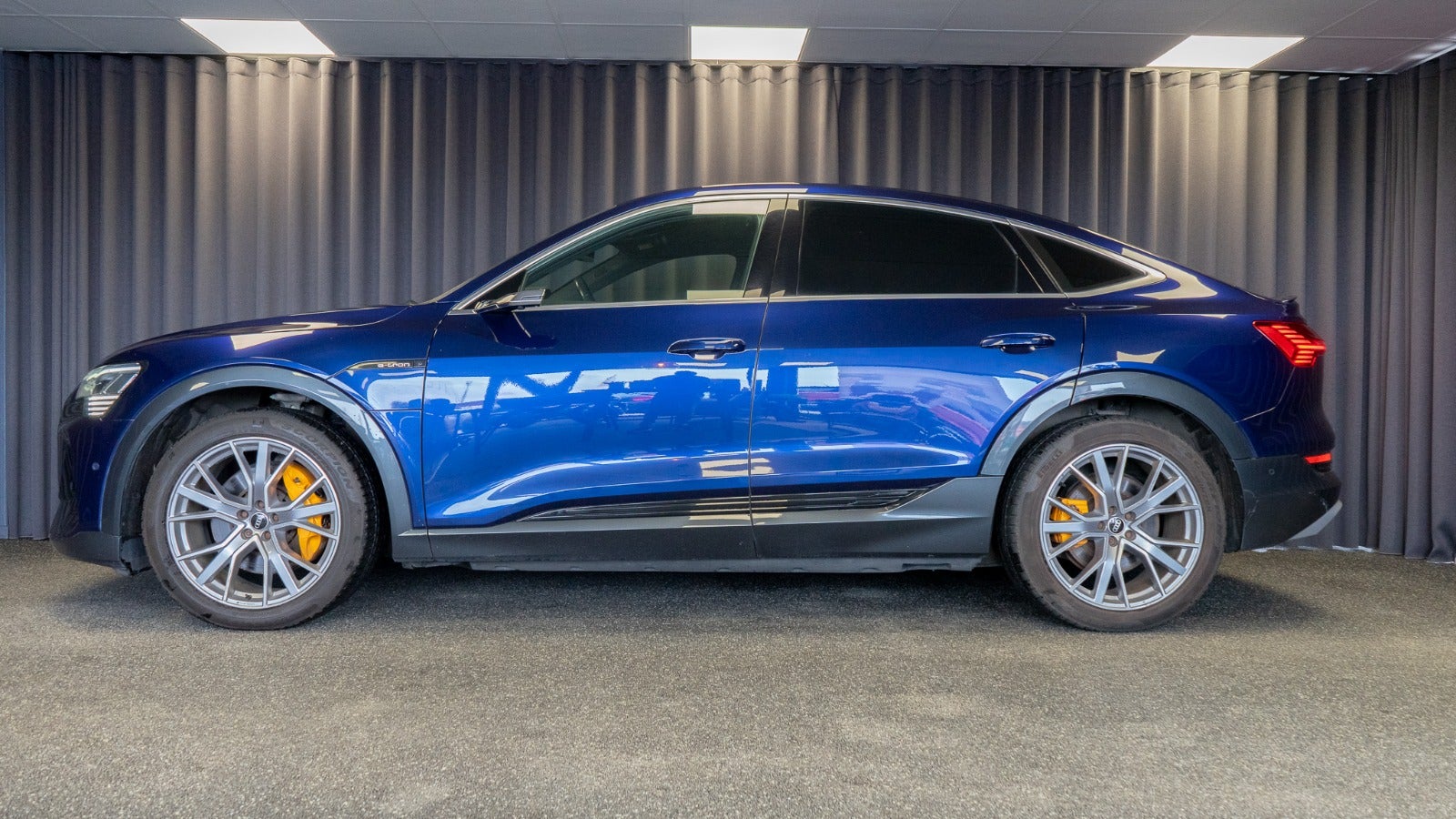 Billede af Audi e-tron 55 S-line Sportback quattro
