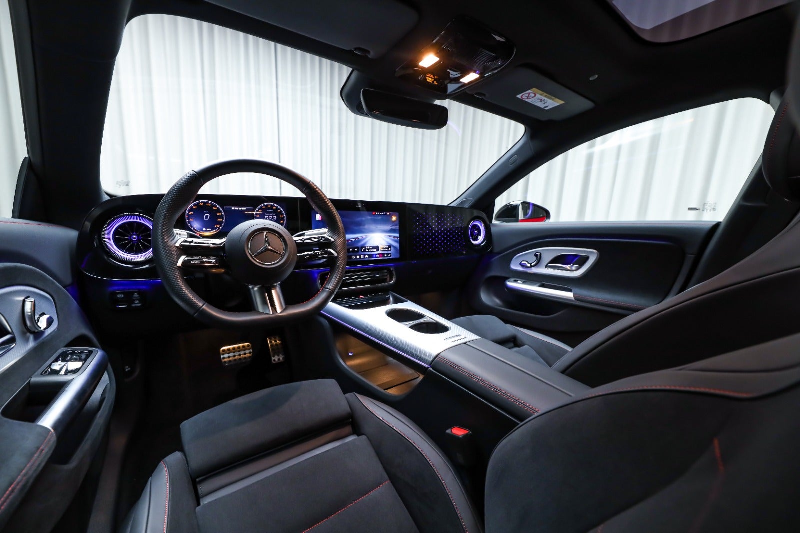 Mercedes-Benz CLA 250+ (4/8)