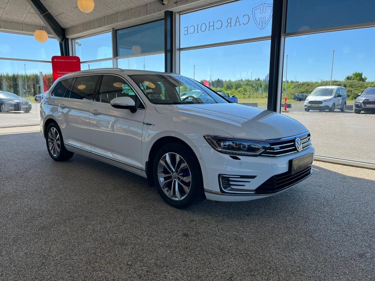 VW Passat GTE Variant DSG