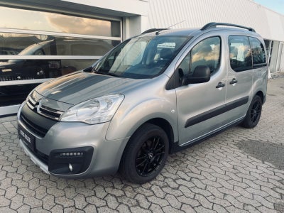 Citroën Berlingo 1,6 BlueHDi 100 Feel Diesel modelår 2017 km 126000 Gråmetal nysynet ABS airbag serv