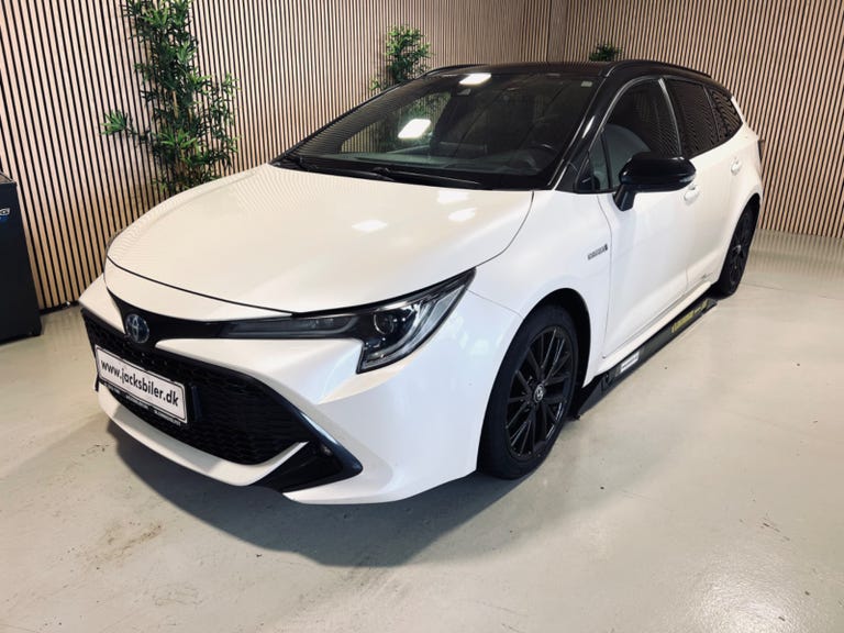 Toyota Corolla Hybrid H3 Premium Touring Sports MDS Van