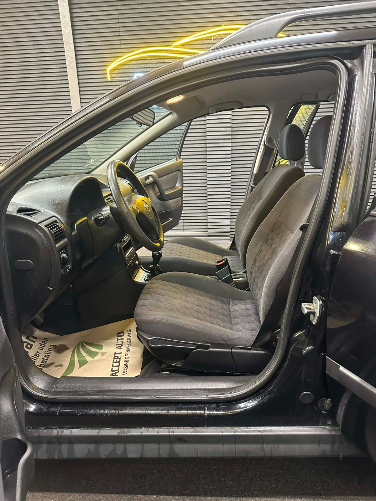 Billede af Opel Astra 1,6 16V Comfort Twinport stc.