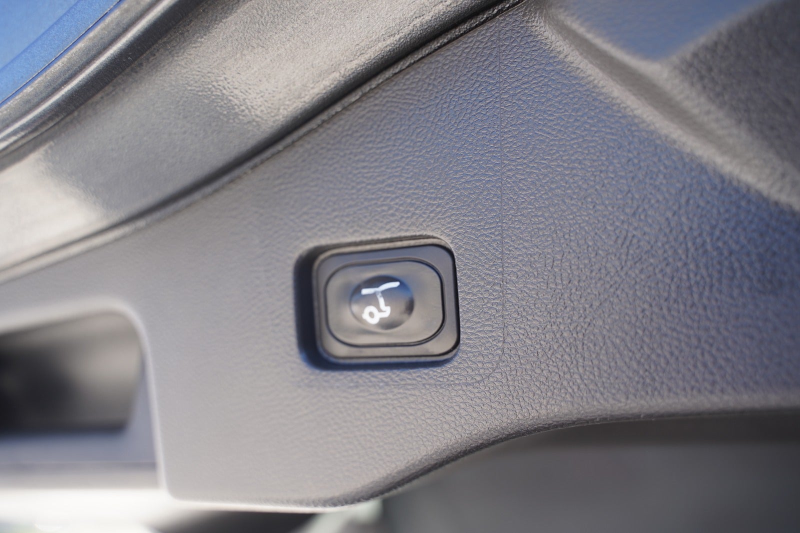 Billede af Ford Mondeo 2,0 HEV Titanium stc. CVT