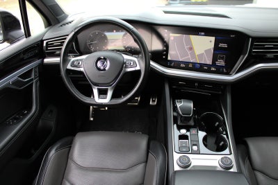 VW Touareg TDi 286 R-line aut. 4Motion Van