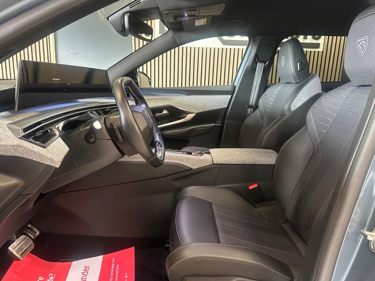 Peugeot e-5008 GT Pack 7prs Peugeot e-5008 GT Pack 7prs