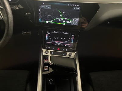 Audi Q8 e-tron Advanced S-line quattro Van