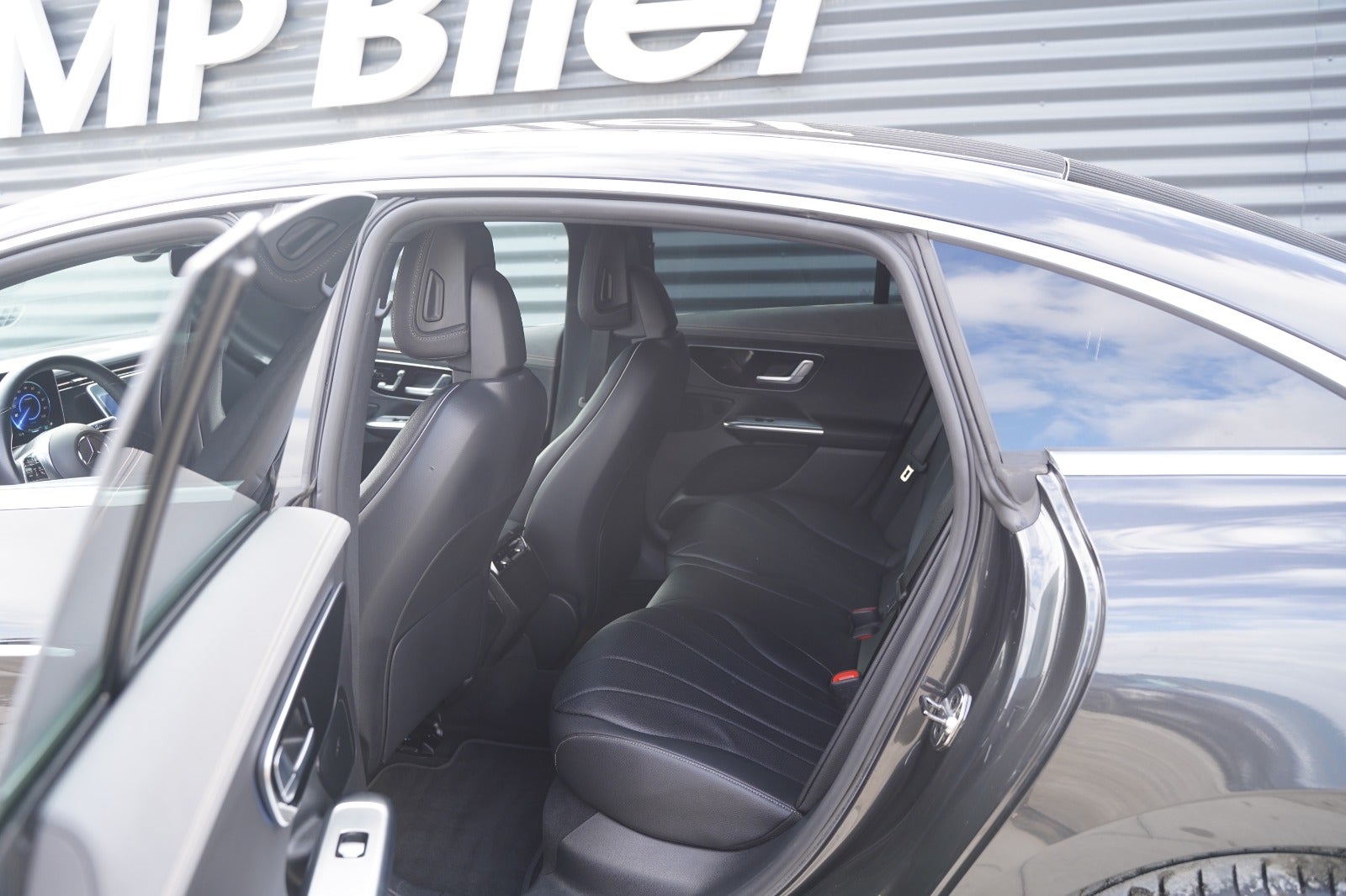 Billede af Mercedes EQE300  AMG Line