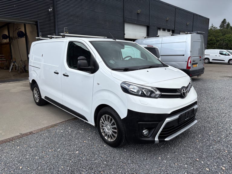 Toyota ProAce D 122 Medium Comfort Master aut.