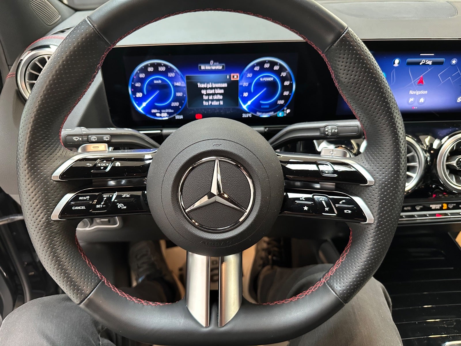 Billede af Mercedes EQA350  AMG Line 4Matic