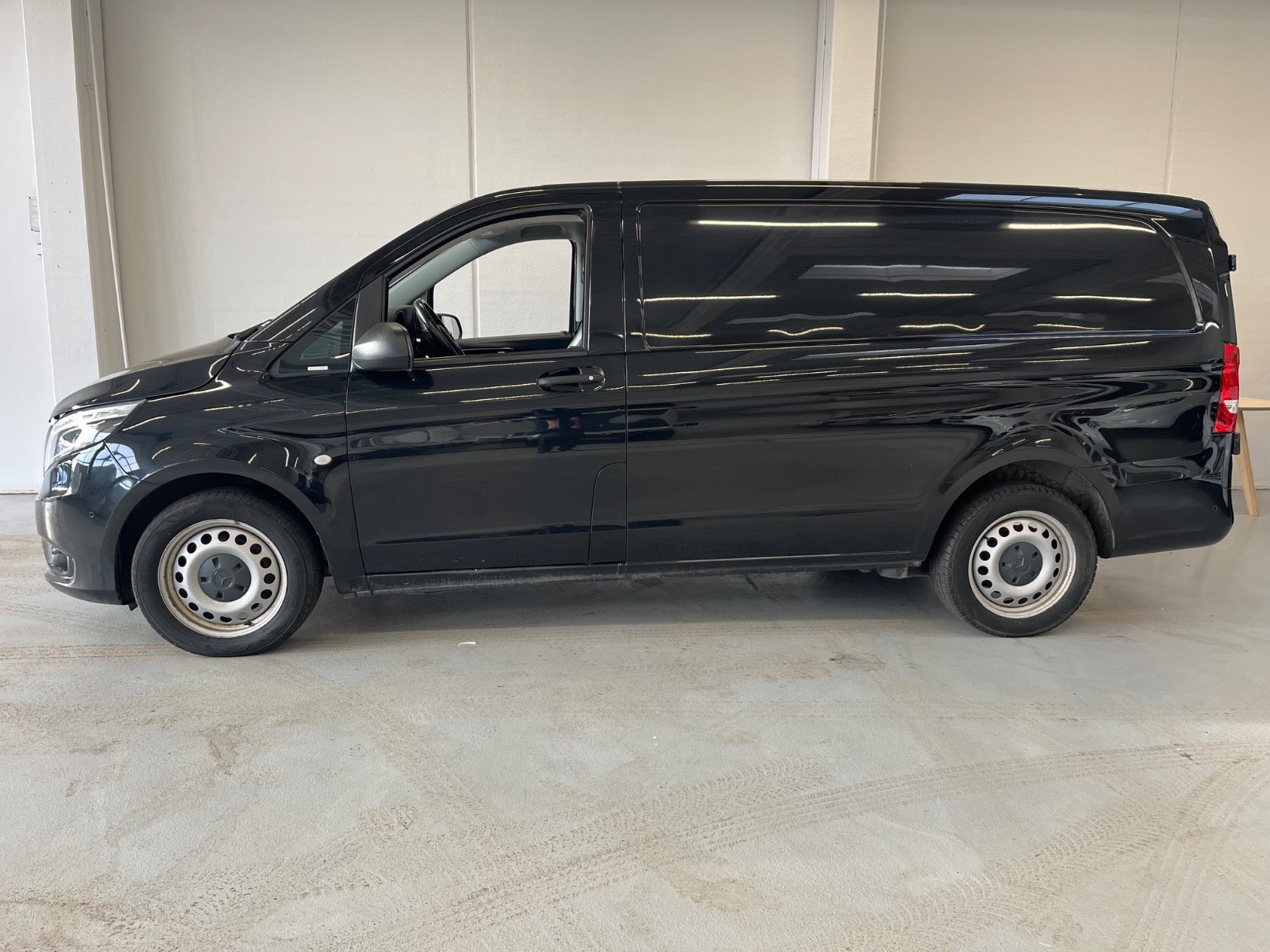 Billede af Mercedes Vito 114 2,0 CDi Complete aut. L RWD