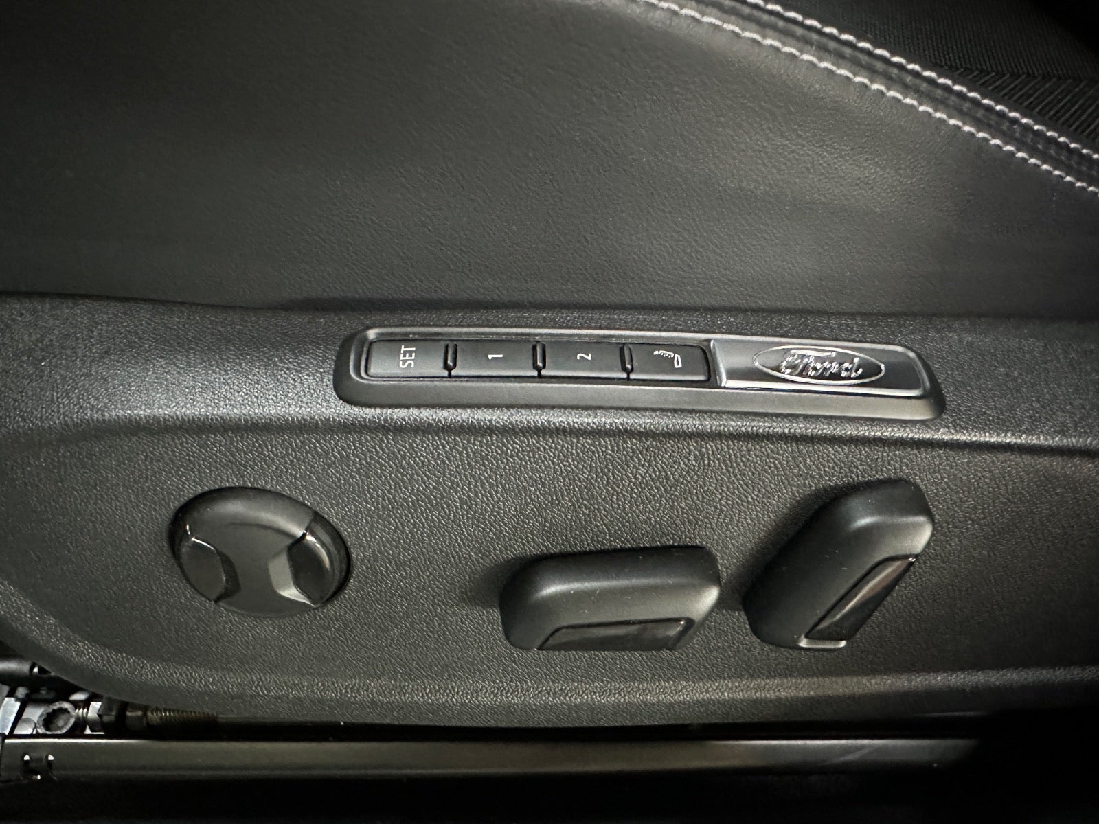 Billede af Ford Explorer 77 Select Extended Range