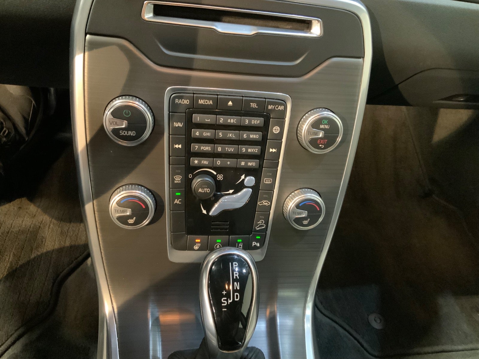 Volvo XC70