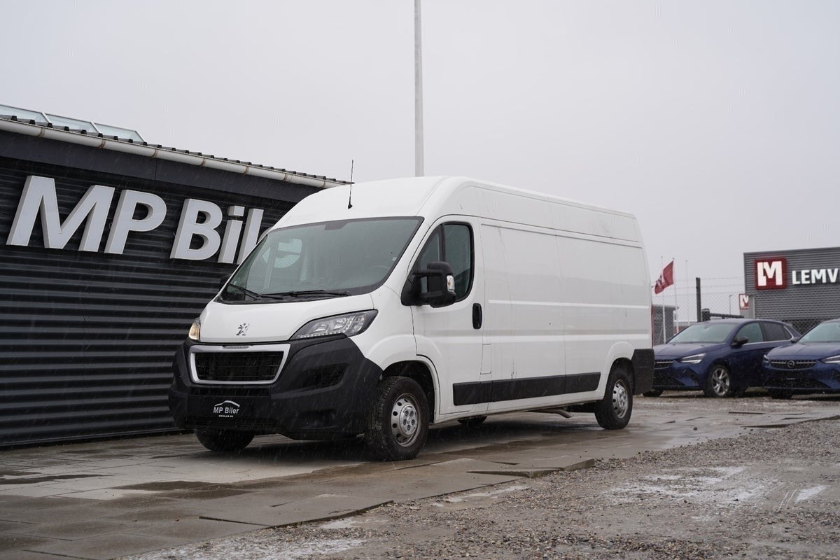 Billede af Peugeot Boxer 335 2,2 BlueHDi 165 L3H2 Premium