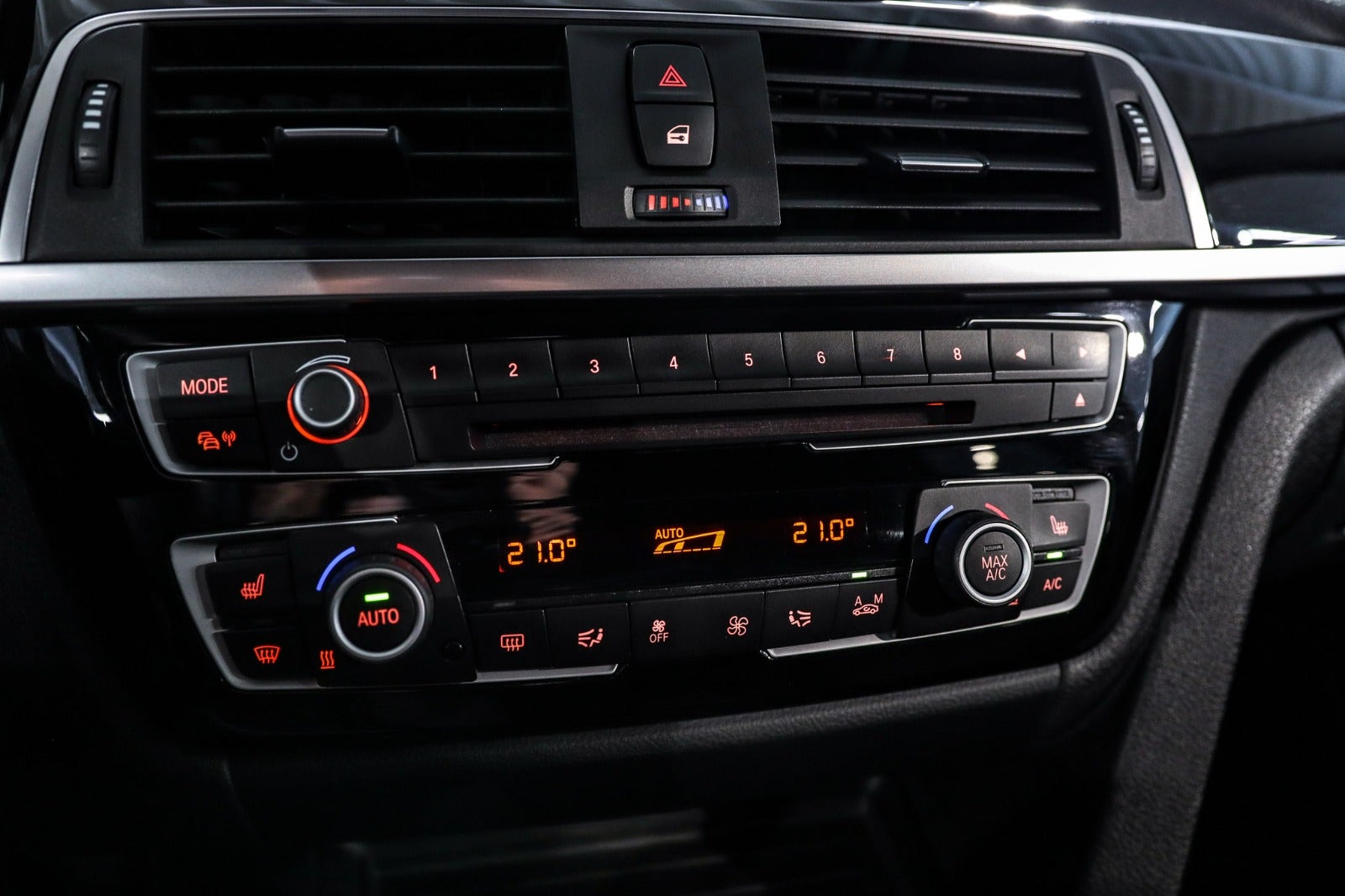 Billede af BMW 320d 2,0 Touring Advantage aut.