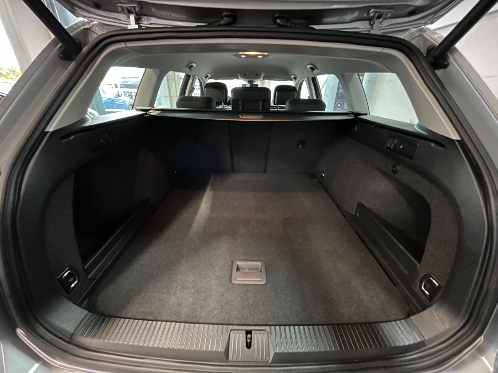 Billede af VW Passat 2,0 TDi 150 Business Variant DSG