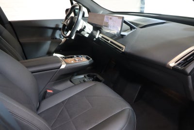BMW iX xDrive40 Fully Charged